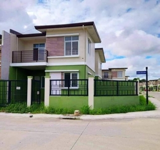 Adelle Model 2 Storey Townhouse For Sale in Pasong Camachile II, General Trias