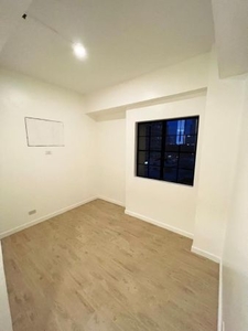 For Rent Condo Unit with balcony in Kapitolyo, Pasig City