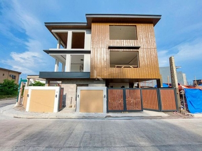 Brand New 3-Storey House and Lot For Sale In Greenwoods Subdivision, Pasig City