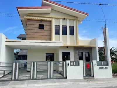 House and Lot for Sale in Imus Cavite-Ready Unit along Aguinaldo Hway 4 Bedroom