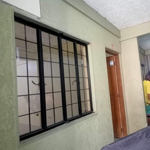 Apartment For Rent In Pulang Lupa Dos, Las Pinas