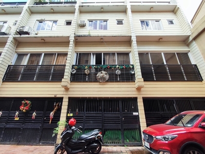 House For Sale In Hagdang Bato Itaas, Mandaluyong