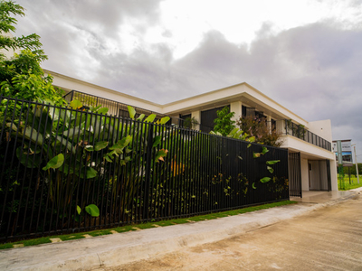 Villa For Sale In Calamba, Laguna