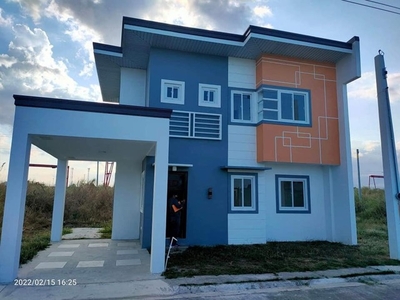 Villa For Sale In Calulut, San Fernando