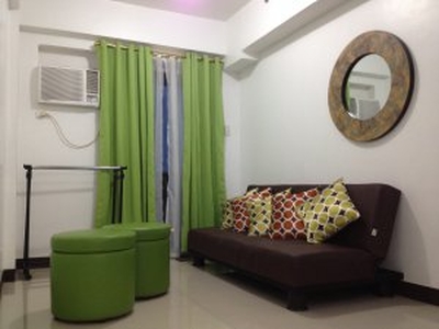 Pinecrest Semi-furnished Studio Type Condo w/Balcony in New Manila, Quezon City - Quezon City - free classifieds in Philippines