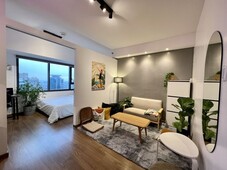 Unique 1BR @ The Rise Makati by Shangrila