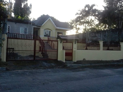 4 Bedroom Bungalow House for sale - Newly Renovated - Dasmariñas, Cavite