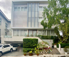 House For Sale In Mckinley Hill, Taguig