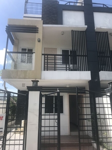 4 Bedroom townhouse (Apartment A) for Rent with Maid quarters in Imus, Cavite
