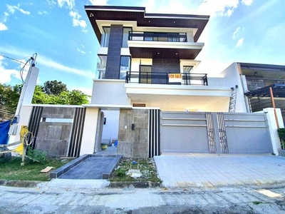 House For Sale In Balong Bato, Quezon City