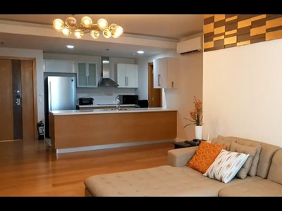 2 Bedrooms condo unit with balcony in Park Terraces Makati