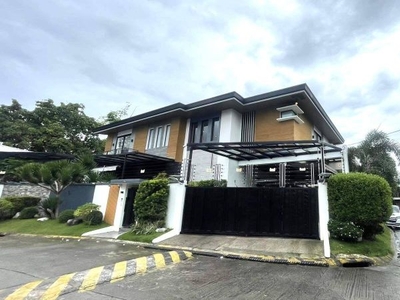 4 Bedroom Modern House for Rent in B.F. Homes, Parañaque City