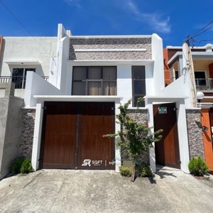 For Sale: Brand New Townhouse in Multinational Village Moonwalk Parañaque