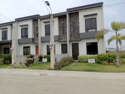 Pre-selling 2-Storey Townhouse with car port for Sale in Malolos