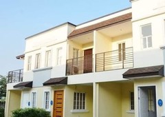 House with balcony 3 bdr rent to own nr school