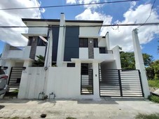 Sinle Attached house and lot for Sale in Ampid San Mateo