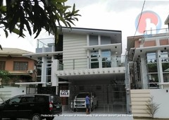 6 Bedroom House in Quezon City with Swimming Pool