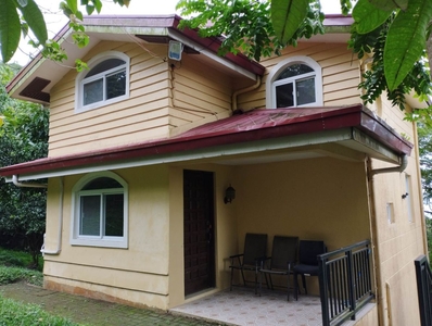 Beautiful 3 Bedroom Tagaytay House (Gated Subdivision)