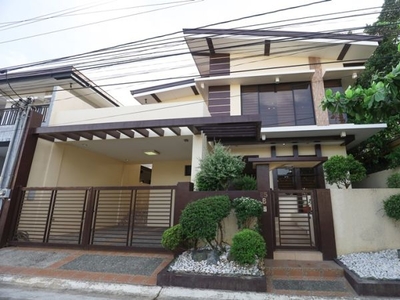 For Rent: 2 Storey House & Lot with Balcony at BF EVS Village in Las Piñas City