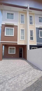 pre-selling affordable townhouse 4 bedroom for sale