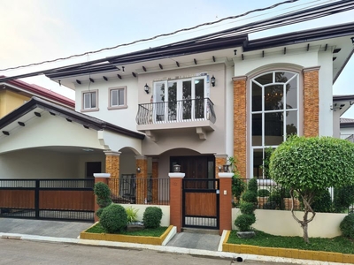465sqm Mediterranean Home with Swimming Pool For Sale in BF Homes, Paranaque