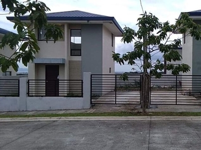 House and Lot for Sale in Parkway Settings Nuvali