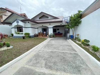 Six Bedrooms House and Lot For Sale in Angeles City Pampanga