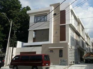 House For Sale In Lourdes, Quezon City