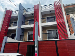 Townhouse For Sale In Kamuning, Quezon City
