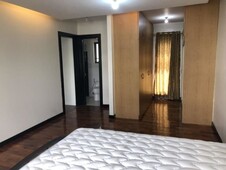 Mahogany place Townhouse for rent in Acacia estates taguig City