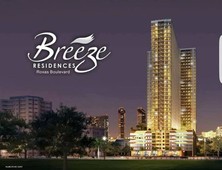 32,000 PHP - 1 Bed / Bath condo with Balcony in Breeze Residences with skyline views of the city and manila bay