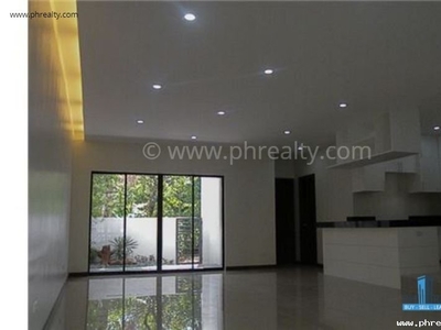 3 BR House & Lot For Resale in Filinvest East