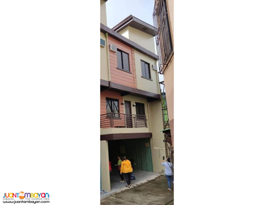 Townhouse For Sale in Tagaytay