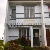 12K/Month: Victoria Townhouse in Rodriguez Montalban