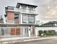 LUXURIOUS HOUSE AND LOT FOR SALE IN QUEZON CITY READY FOR OCCUPANCY