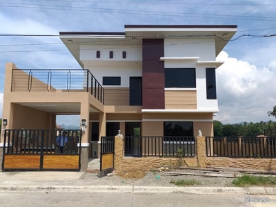 5BR House ForSale at Corona Del Mar Talisay City Cebu