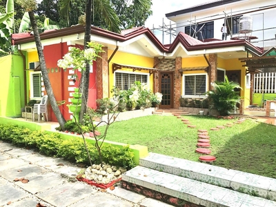Spacious Garage House and lot in Talisay