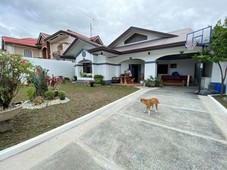6 BEDROOM HOUSE AND LOT NEAR SM CLARK FOR SALE