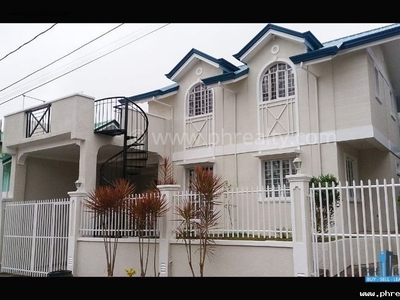 3 BR House & Lot For Resale in Sta.Rosa Heights
