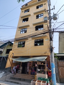 Room For Rent In Masambong, Quezon City