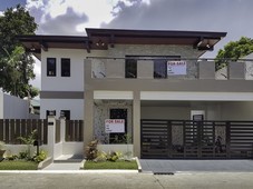 Newly Built Contemporary House in BF Homes Paranaque