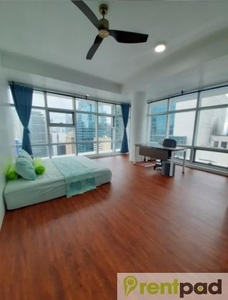 Fully Furnished 3 Bedroom Unit at The Stratosphere for Rent