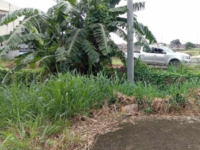 lot for sale with beach front in Rolling Hills Lian Batangas