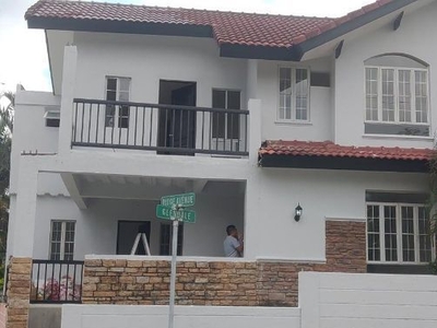 Townhouse For Sale In Lantic, Carmona