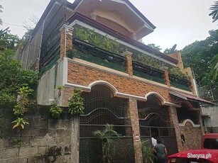 A Rush Family House and lot for Sale in Guadalupe!!!