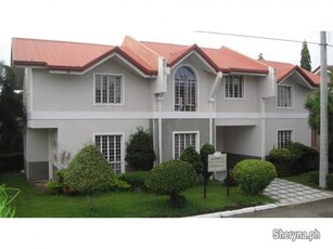 Prime Location! 72 sqm Townhouse 3BR with Car port