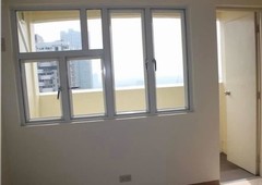 Unfurnished 1BR Unit with Balcony at GCR Edsa Shaw