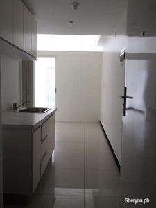For sale 1 BR w/ balcony Rent to Own in Mandaluyong