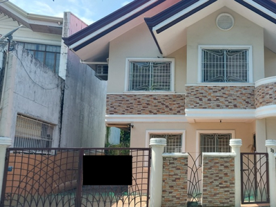 House and Lot For sale In BF Resort Las Pinas