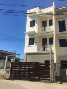 3-Storey modern Townhouse in Talisay For Sale 5.5M (direct owner)